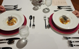 CHEF'S TABLE VFtXyVR[XfBi[