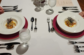 CHEF'S TABLE VFtXyVR[XfBi[