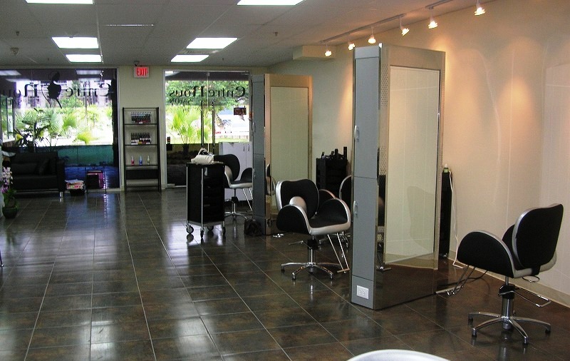 ココ夏ッ通信特典あり エントレ ニュー サロン 開店1周年 グアムの現地最新情報 ココ夏ッ通信